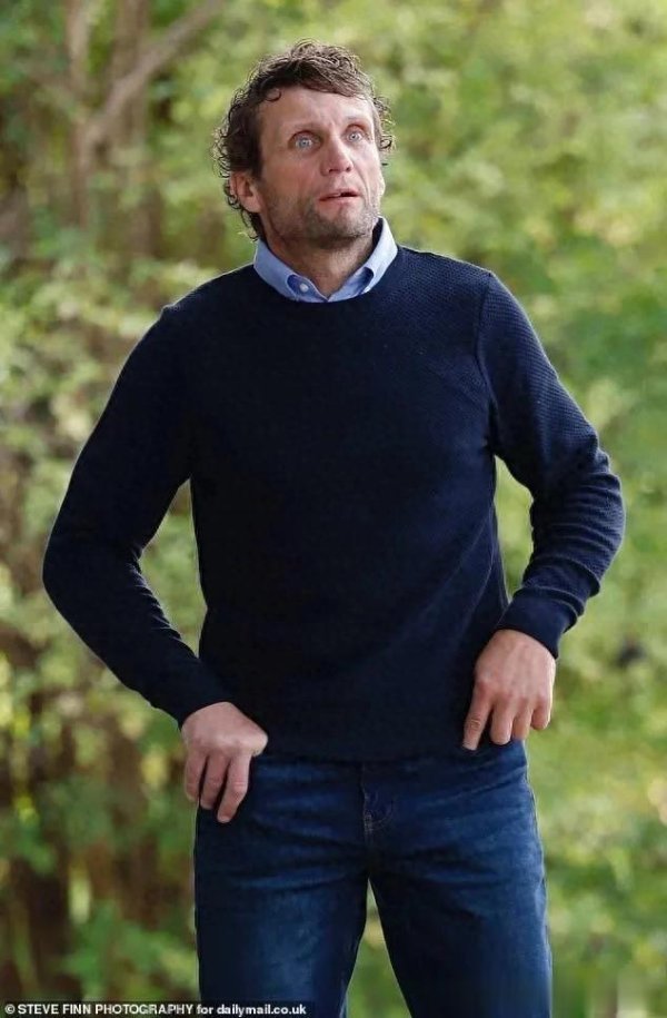 本信选配 不给我住, 就拆掉! 房东大战租客17年, 一怒之下亲手拆了整栋房